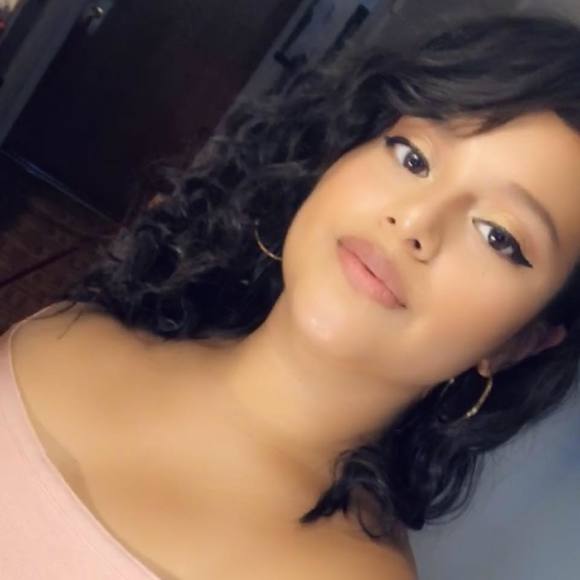 Meet your Posher, Kim - Picture 1 of 1